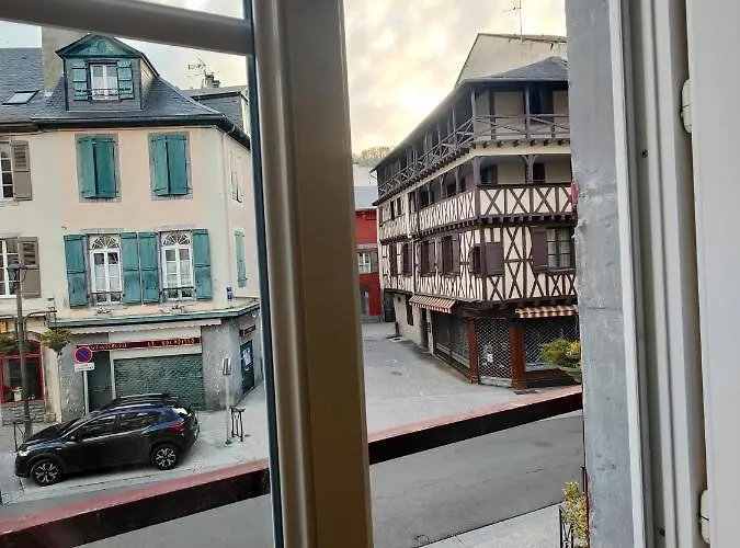 Appartamento Centre-ville Pour Et Cure