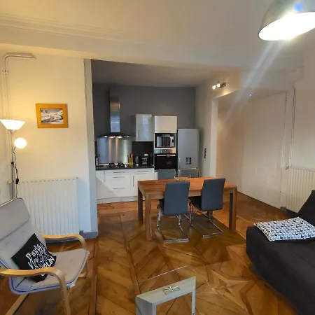 Апартаменты Centre-ville Pour Sejour Et Cure *